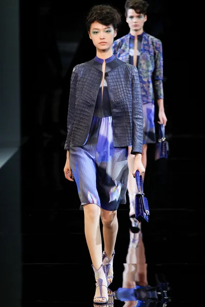 Look 19